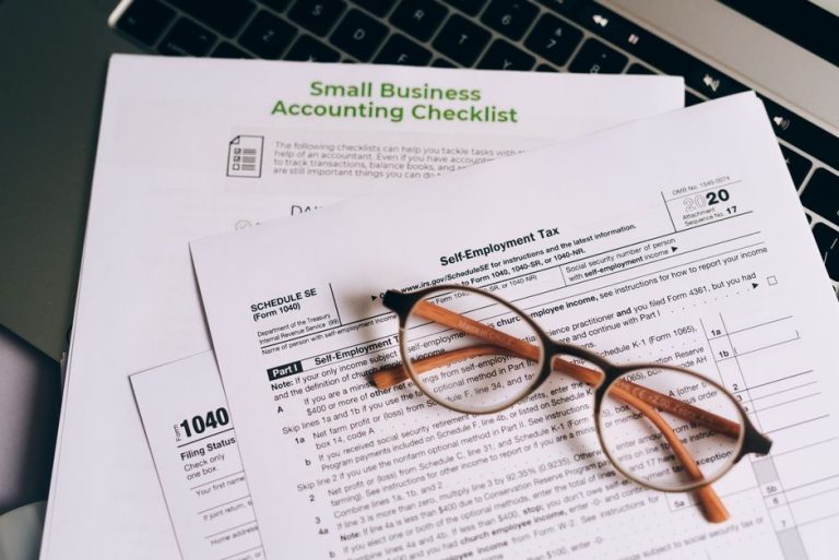 How Does the Small Business Tax Offset Work in Australia?